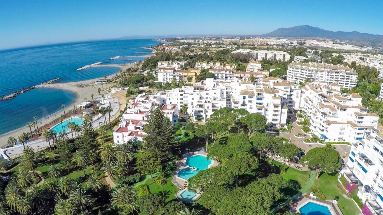 Apartamento Playas Del Duque - Puerto Banus - Marbella Apartment Luaran gambar