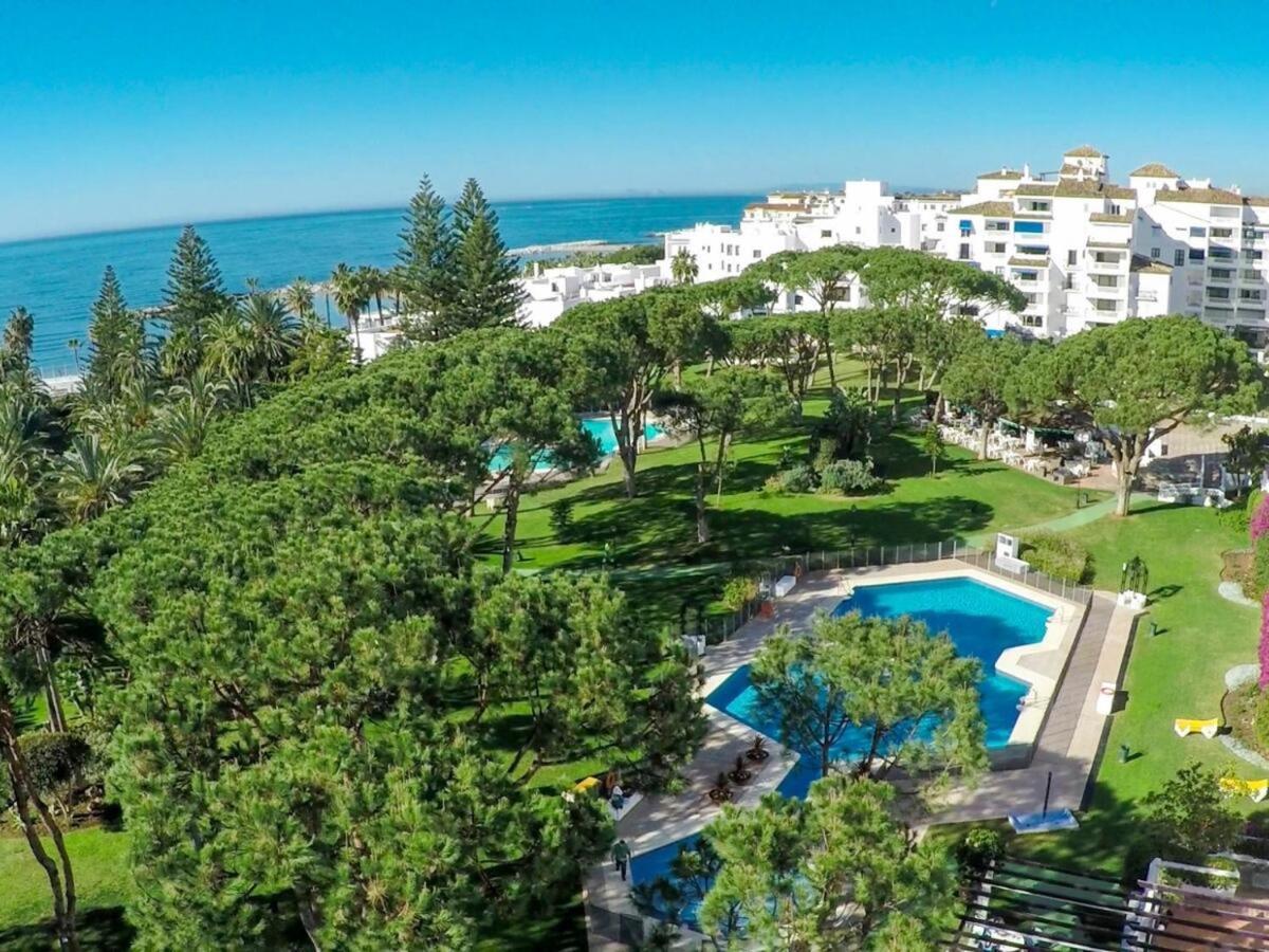 Apartamento Playas Del Duque - Puerto Banus - Marbella Apartment Luaran gambar